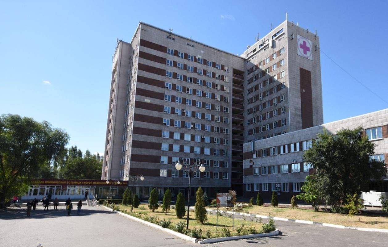 Врач, спутавшая пневмонию с панкреатитом, избежала наказания за смерть пациентки
