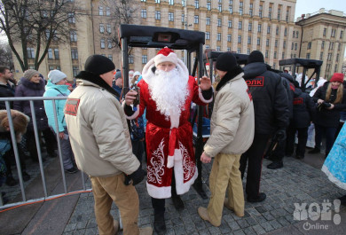 Воронежские власти отказались от массовых мероприятий на площади Ленина 