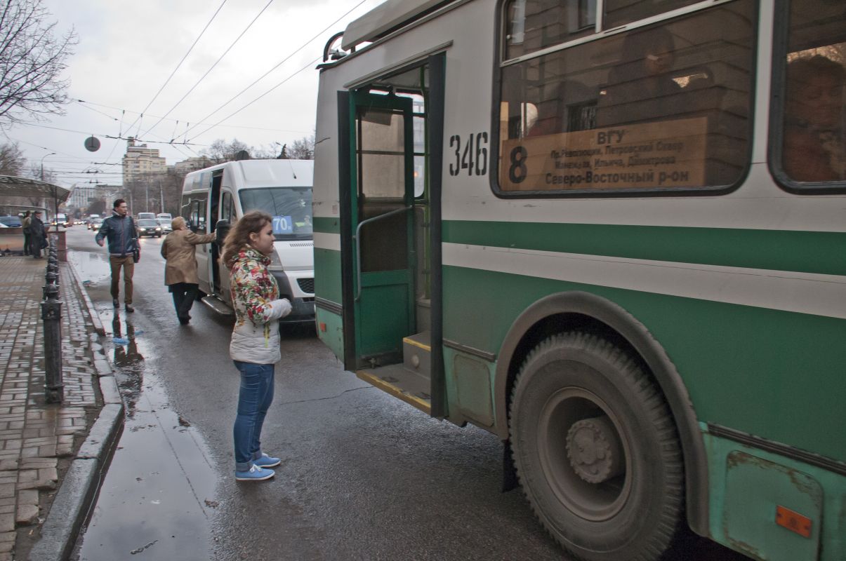 В Воронеже обрыв кабеля остановил движение троллейбусного маршрута № 8