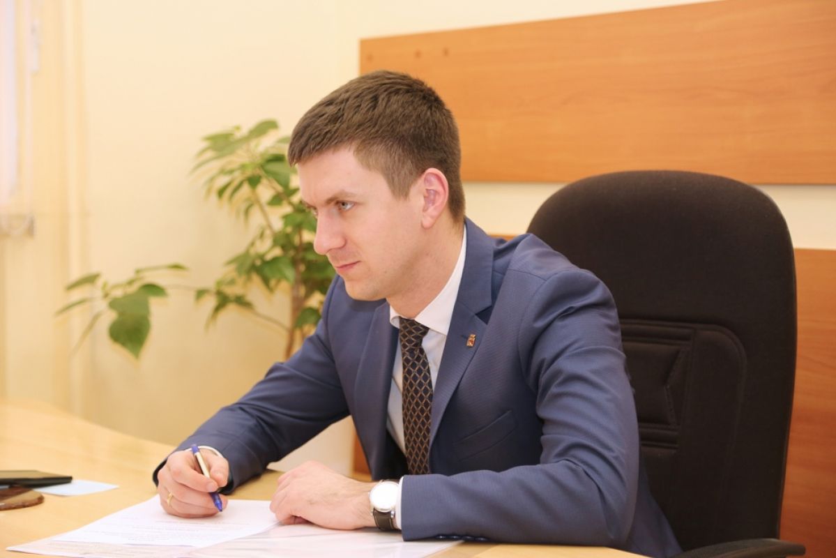 Бывшему вице-мэру Воронежа Антиликаторову ещё на месяц продлили домашний арест