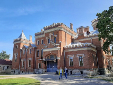 Служебное здание дворца Ольденбургских под Воронежем отреставрируют