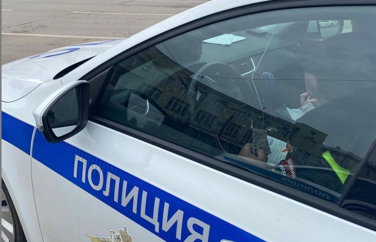 Воронежский автомобилист пытался вернуть себе права за 700 рублей