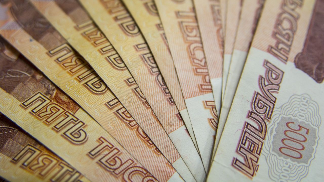Россияне рассказали, сколько денег в месяц им нужно для счастья