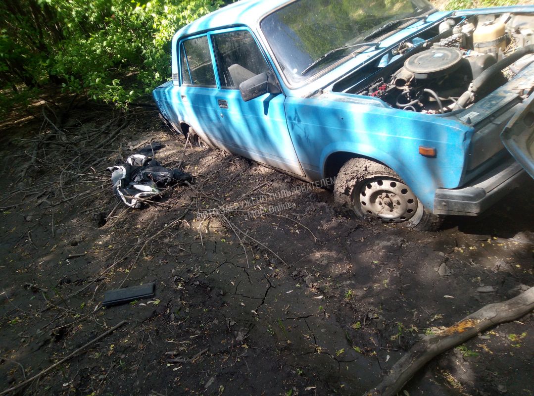 Чья машина?