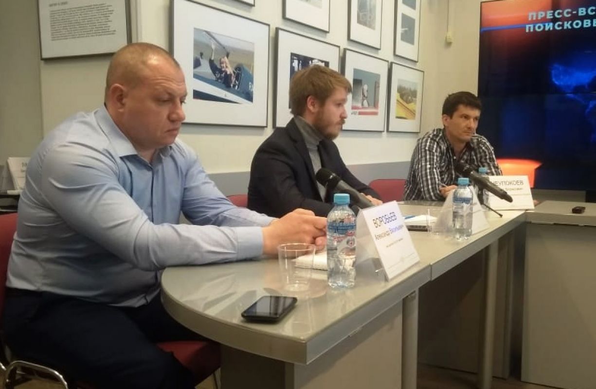 Участники пресс-встречи по поиску пропавших людей