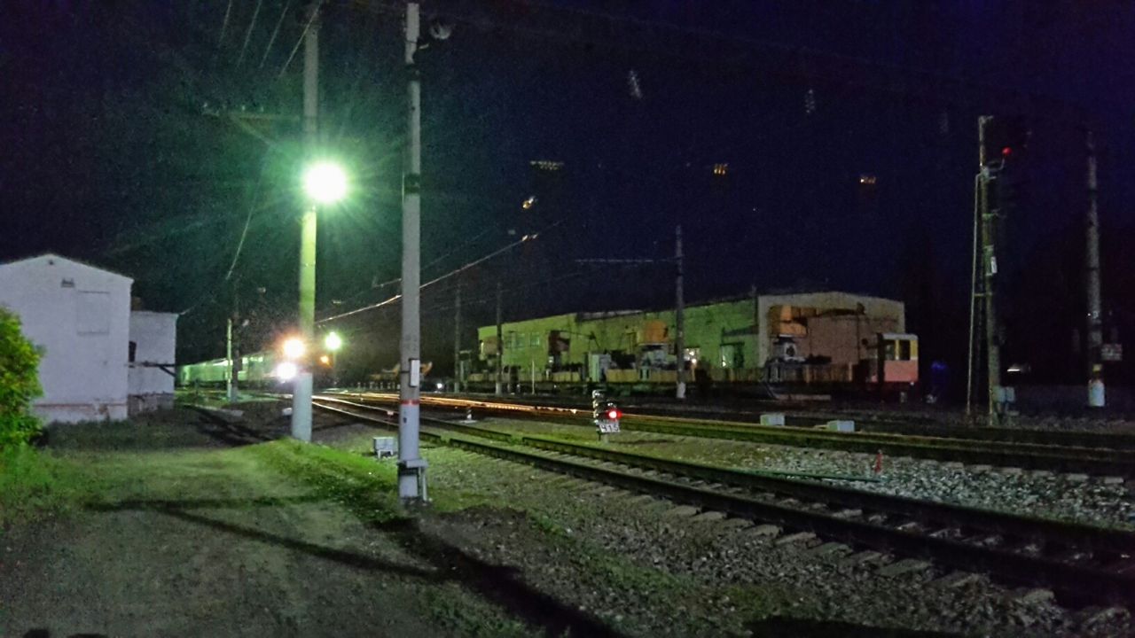Поезд поворино москва. Жд станция битюг. Пригородный туристический поезд. Станция лиски ювжд. Станция лиски вокзал.