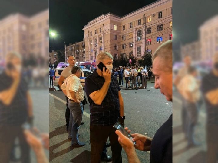 На место взрыва автобуса в Воронеже прибыл губернатор 