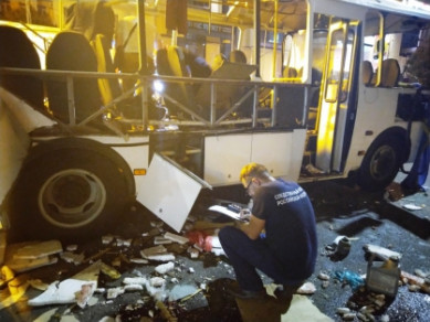  Пострадавшим при взрыве в автобусе воронежцам окажут матпомощь 