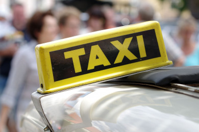  Госдума рассмотрит проект, запрещающий работать в такси судимым