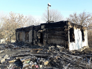 Названа предварительная причина пожара, в котором погибли мать и пятеро детей