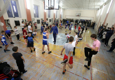 В Воронеже школу бокса, где занимаются 200 спортсменов, выгоняют из зала