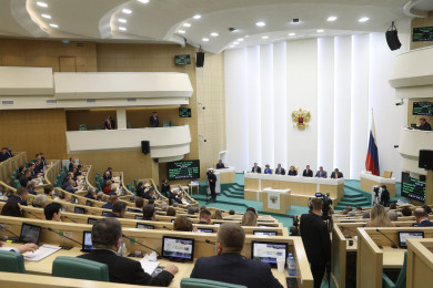  Сенатор Сергей Лукин: В федеральном бюджете максимально учтены предложения Совета Федерации