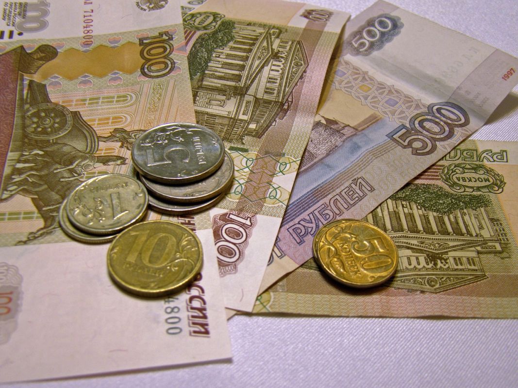 Перед Новым годом россиянам могут выплатить по 10 тысяч рублей