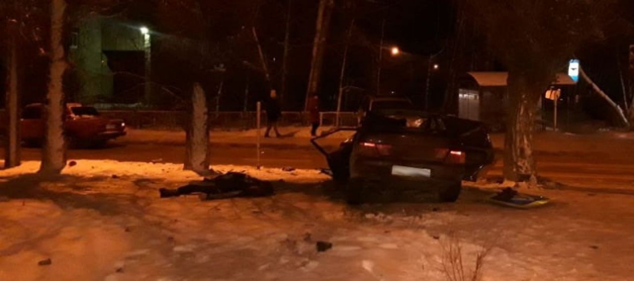 В Воронеже столкнулись две легковушки: один человек погиб, два пострадали