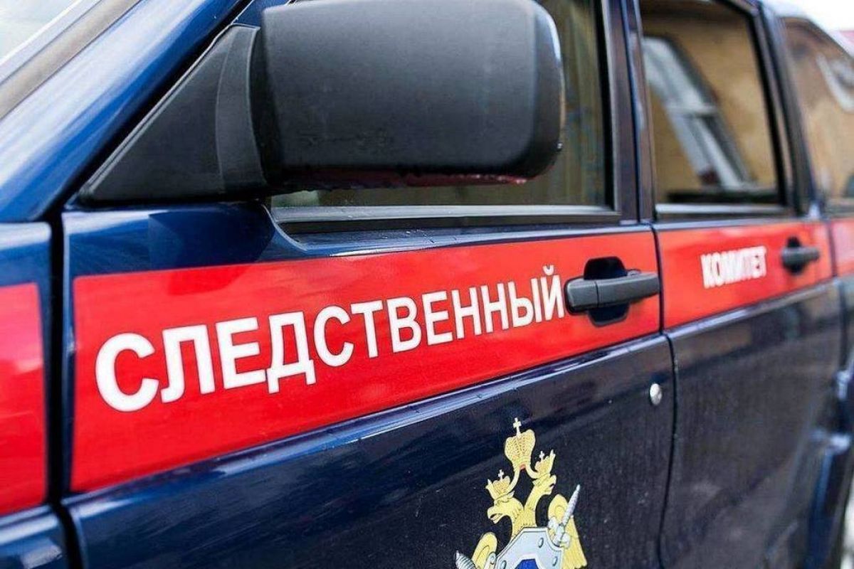 На улице Машиностроителей в Воронеже нашли повешенного мужчину