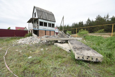  Правоохранители нашли виновного в гибели троих детей под бетонной плитой в Воронежской области