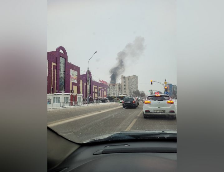 Воронежцы сообщили о столбе чёрного дыма в небе