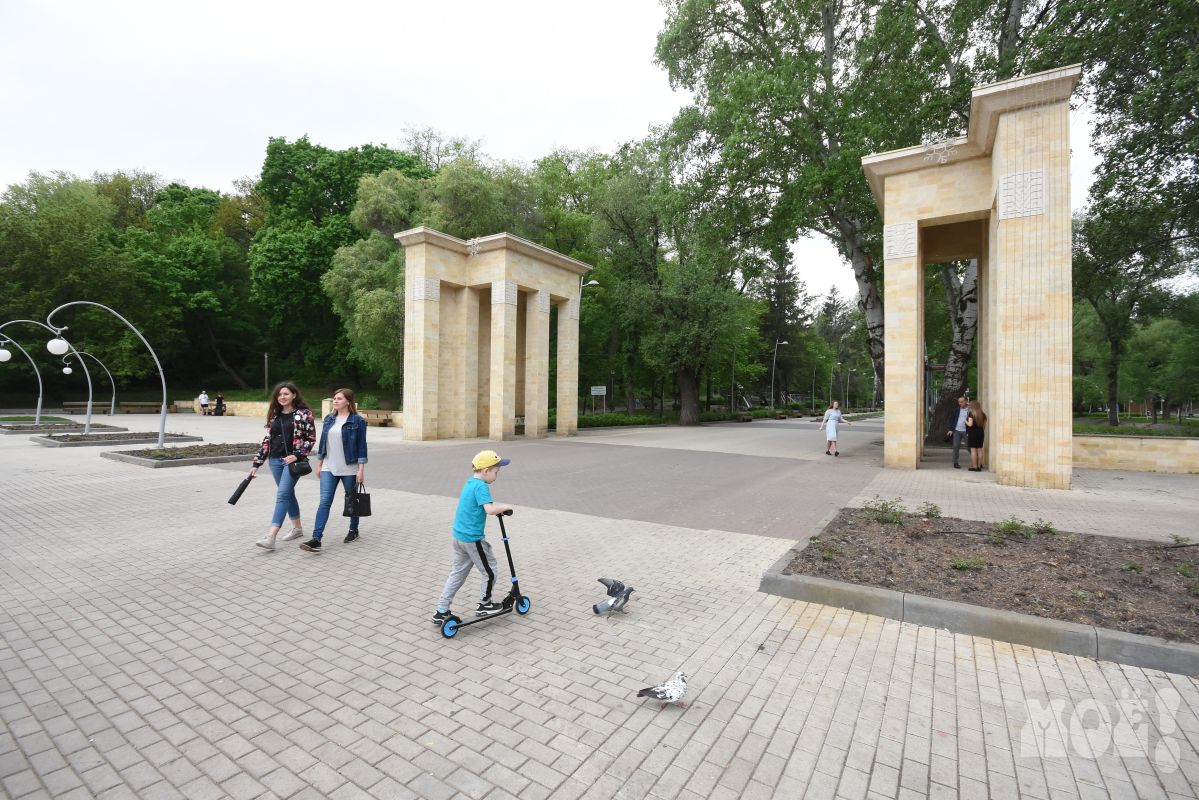 Центральный вход в парк