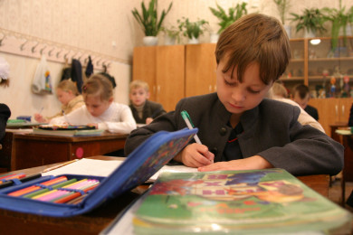 Воронежских школьников больше не будут отправлять на дистант из-за единичных случаев ковида