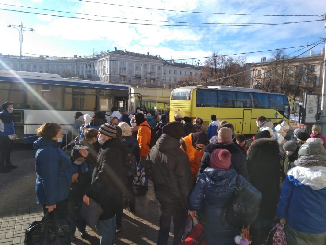 В Воронеж прибудет ещё один поезд с 1 000 беженцев из Донбасса