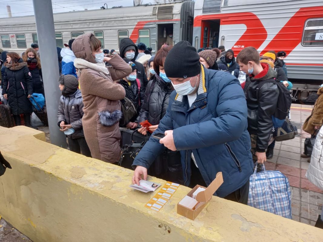 «Мы не знали, куда едем»: заведующая детским домом из Луганска рассказала об эвакуации в Воронеж