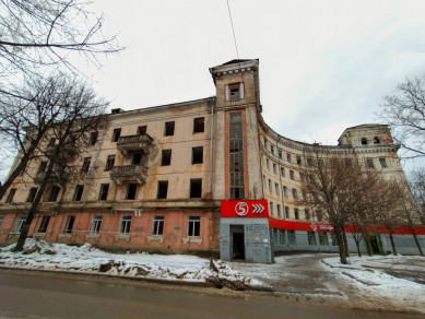 Многострадальную воронежскую сталинку на Депутатской всё же законсервируют