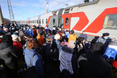 За материальной помощью в 10 тысяч рублей в Воронежской области обратились 13 787 беженцев