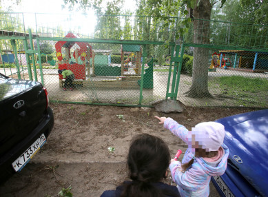 На площадке в детском саду Воронежа пятилетняя девочка подобрала гранату