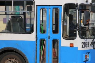 Многострадальный троллейбусный маршрут № 11 снова остановили