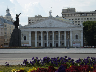 «Мы не безгласные рабы!» Работники воронежского оперного театра протестуют против нового кодекса правил