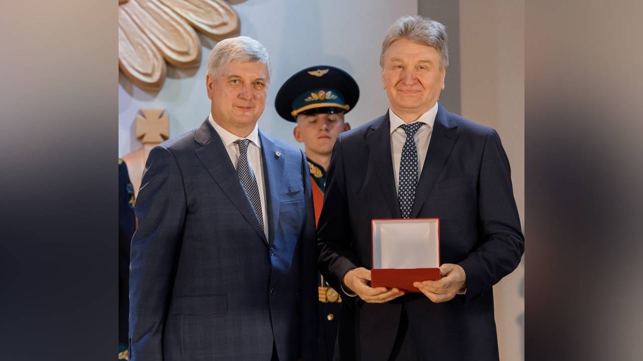 Председатель Гордумы получил почётный знак «Служение и долг»