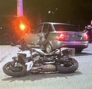 Два воронежца пострадали в столкновении мотоцикла с «Ладой»