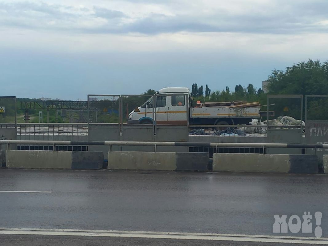 Машину заметили на новом мосту Остужевской развязки