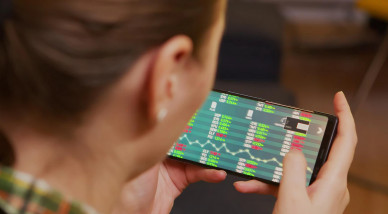 В Воронежской области женщина потратила более 3 млн рублей на биржевую торговлю