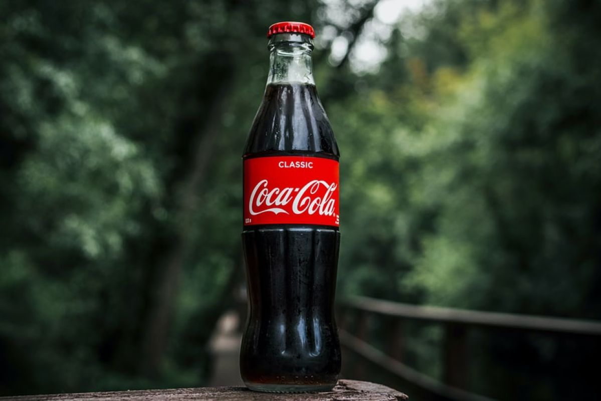 Coca-Cola изменит название в России