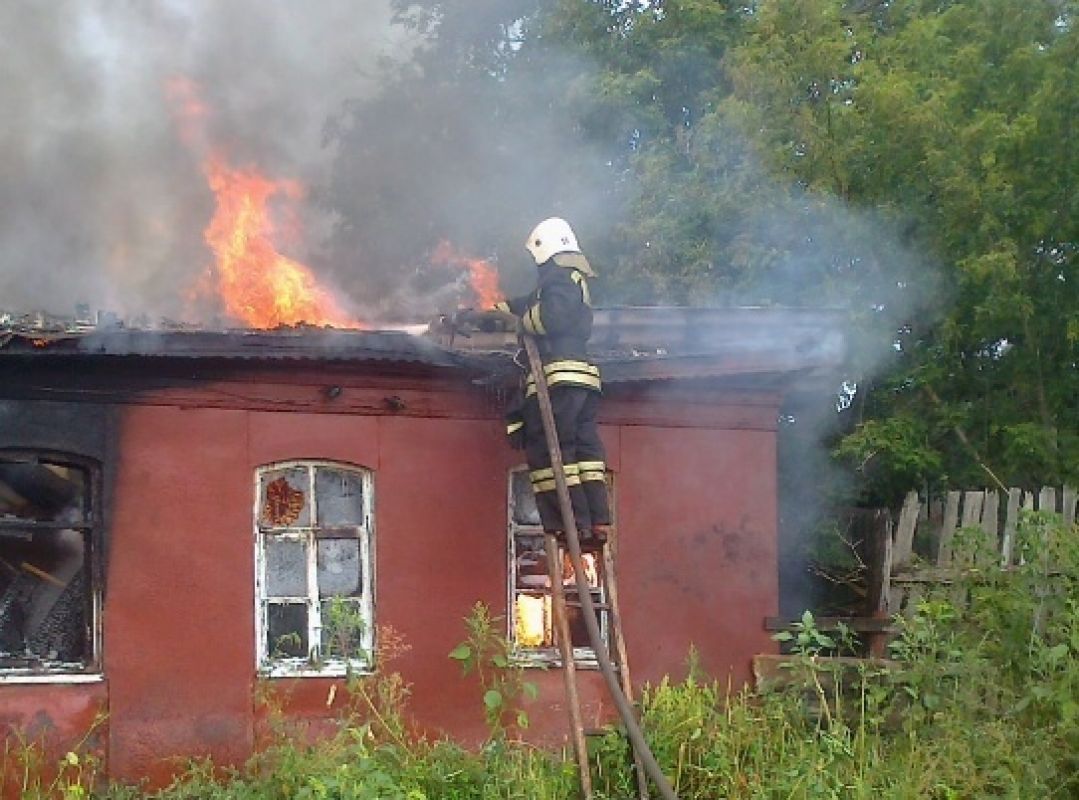 Жилой дом загорелся вечером в&nbsp;Воронежской области