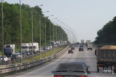 Пробка из-за ДТП сковала трассу на въезде в Воронеж