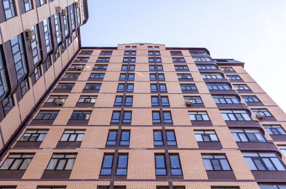 В Воронеже девушка попала в&nbsp;реанимацию после падения с&nbsp;7-го этажа