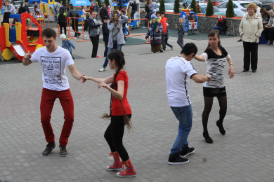 Где воронежцы могут научиться танцевать: подборка открытых уроков в сентябре