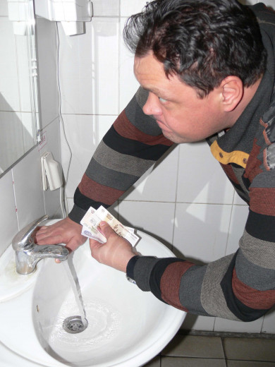 Воронежцы сообщили об отключении воды на левом берегу