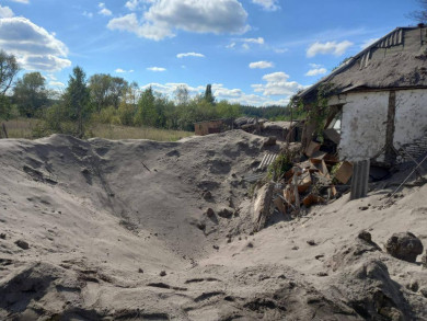 12-метровая воронка образовалась в селе в Белгородской области после обстрела