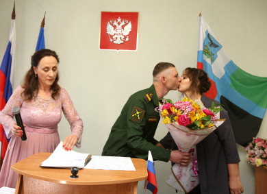 Стало известно, сколько мобилизованных воронежцев экстренно женились