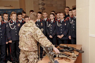 Генералы ФСБ рассказали воронежским кадетам, как стать сотрудниками спецслужбы