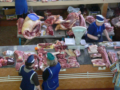 В воронежских магазинах нашли более 100 килограммов опасного мяса