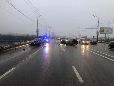 До четырёх выросло число пострадавших в массовом ДТП на Чернавском мосту