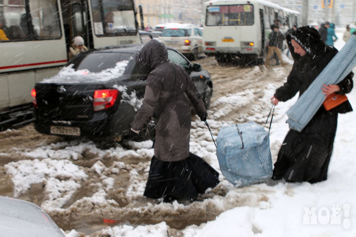 Обильный мокрый снег и&nbsp;гололедица накроют Воронежскую область
