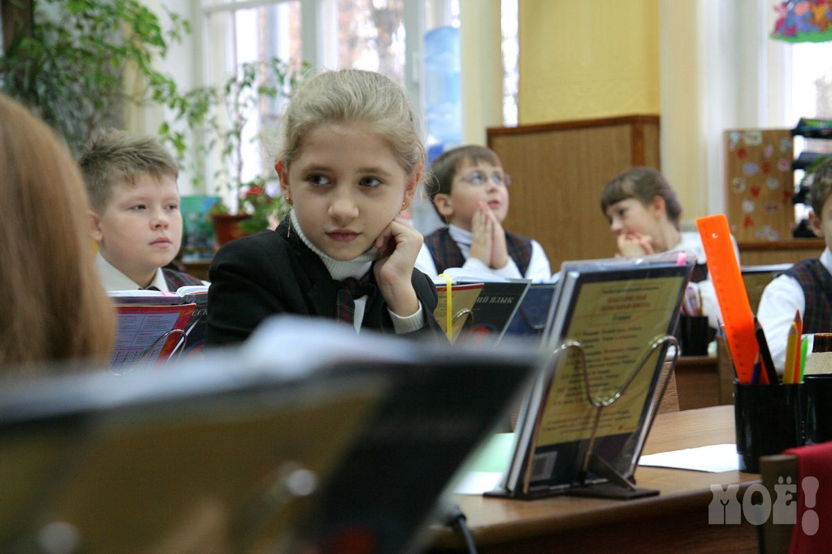 Белгородским школьникам компенсируют сухпайками продление дистанционки