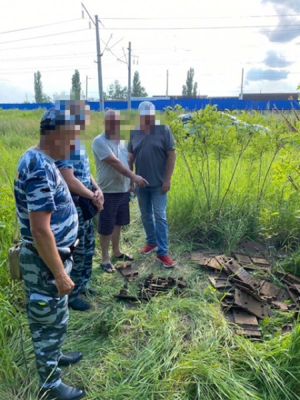 Банда воров перетаскала около тонны металлолома в Воронежской области&nbsp;