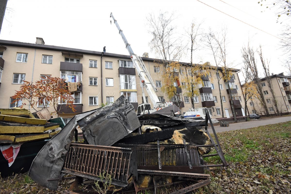 <p>Восстановление крыши на Небольсина, 17</p>