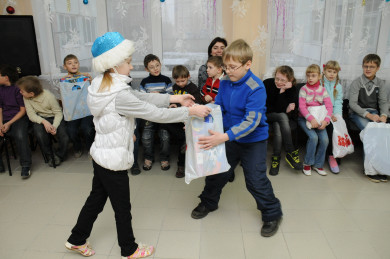 Стало известно, будут ли в детсадах и школах Воронежа проводиться новогодние утренники